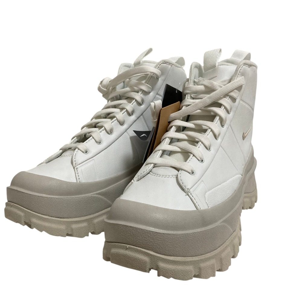 ナイキ WMNS BLAZER ROAM MID スニーカー