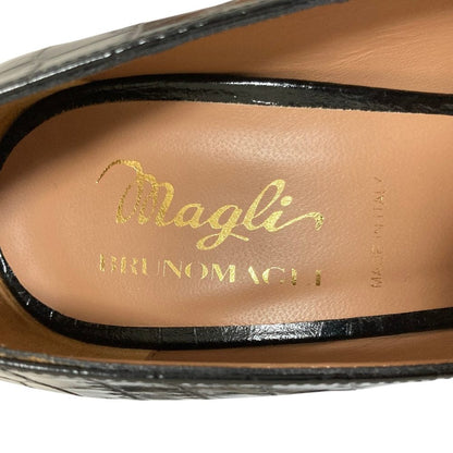 ブルーノマリ 型押しレザーパンプス