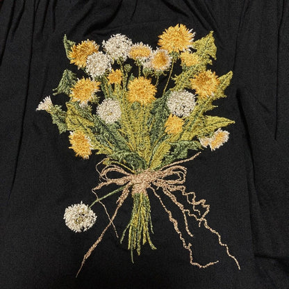 ワンダフルワールド 刺繍ピンタックブラウス