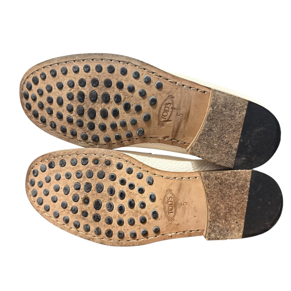 トッズ ダブル T レザー ローファー