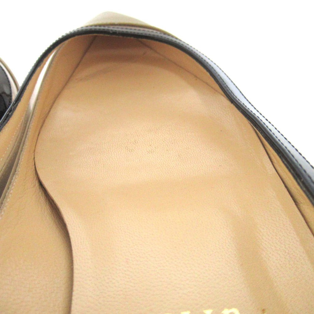 クリスチャン ルブタン パテント レザー ポインテッド トゥ フラット パンプス