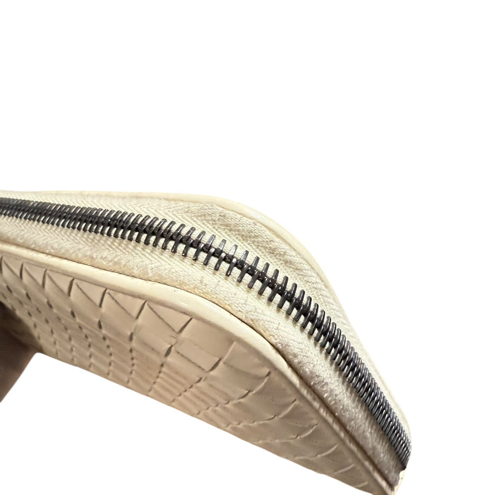 ボッテガ・ヴェネタイントレチャートレザー長財布