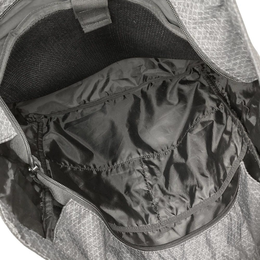 オークリー ESSENTIAL TOTE 4.0 トートバッグ