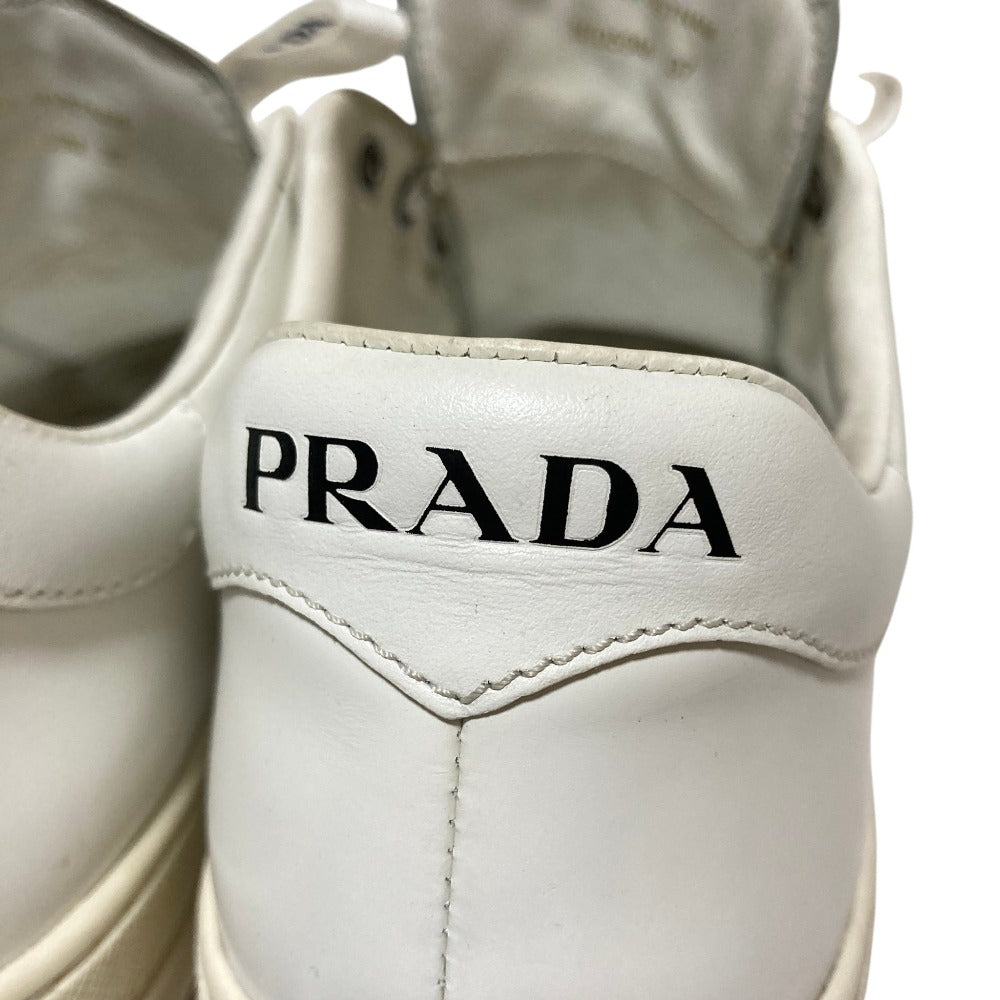 プラダ レザー スニーカー