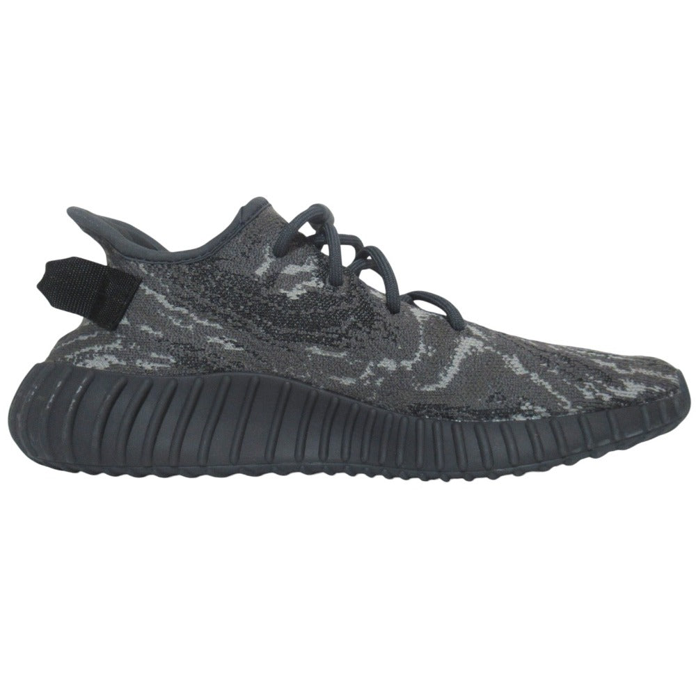 アディダス YEEZY Boost 350V2 スニーカー