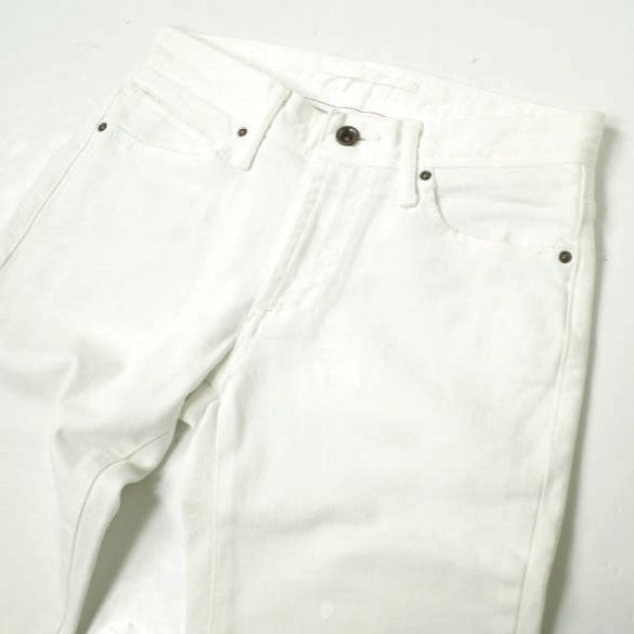 イージーンズ SEA HORSE BOYFRIEND TAPERED 綿 ストレッチデニムパンツ