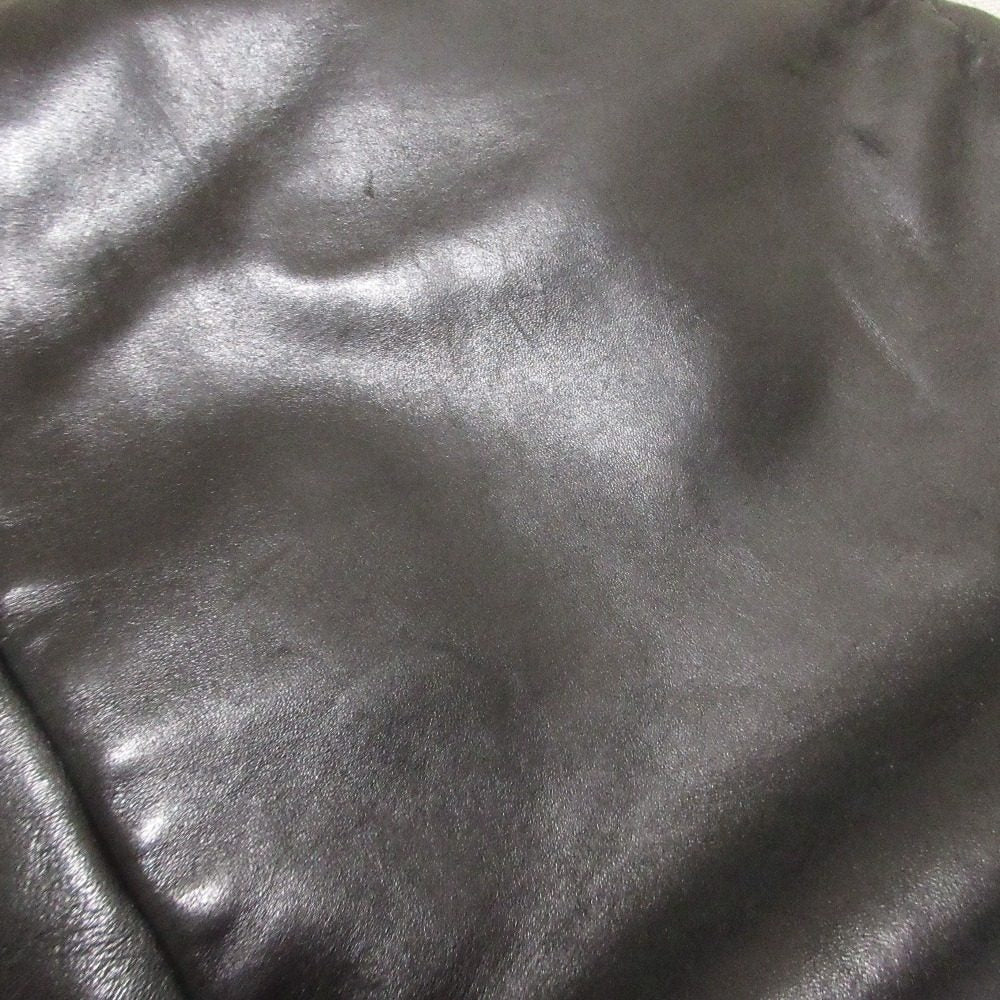 プラダ ナッパレザー トートバッグ