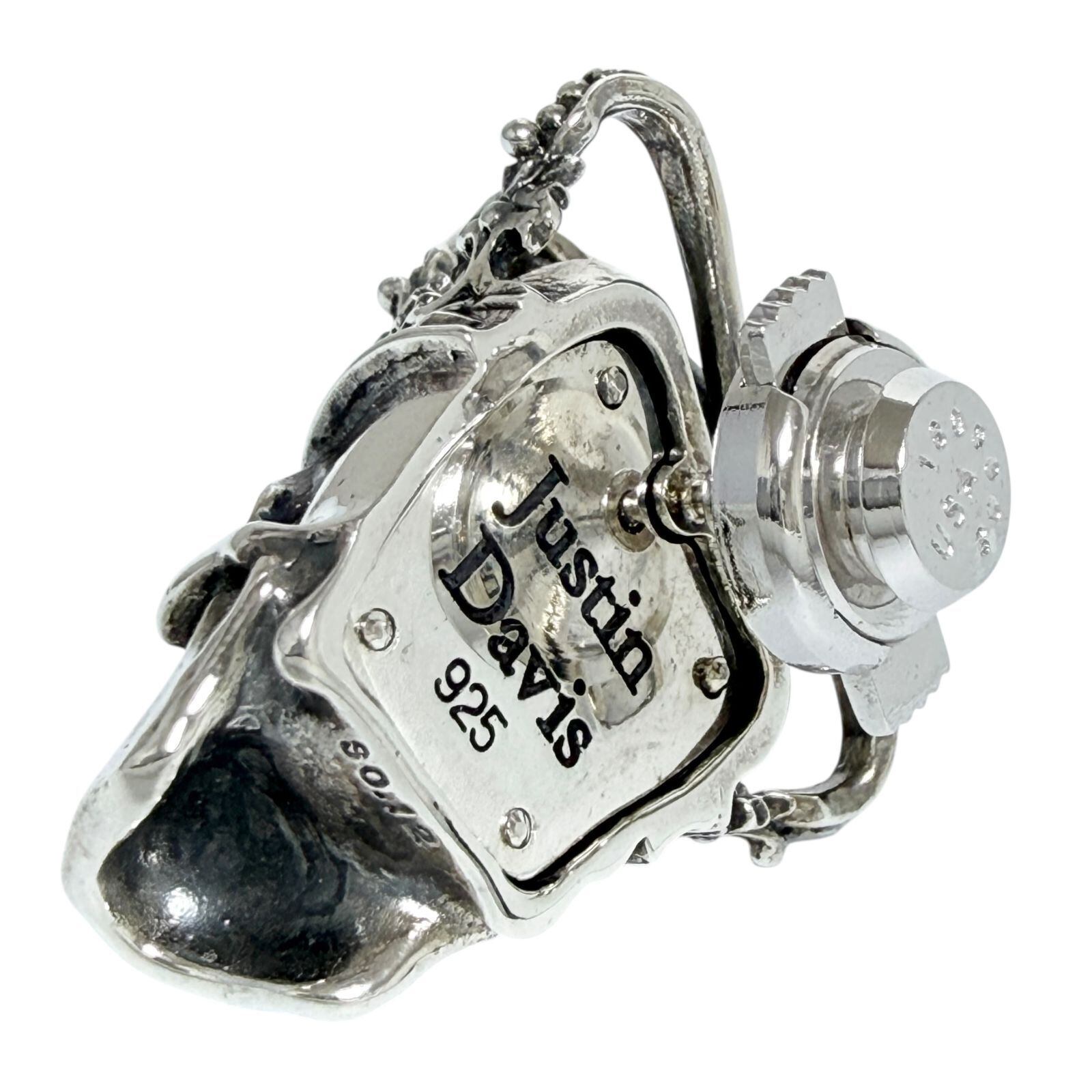 ジャスティンデイビス ESSENTIAL SKULL シルバー ブローチ