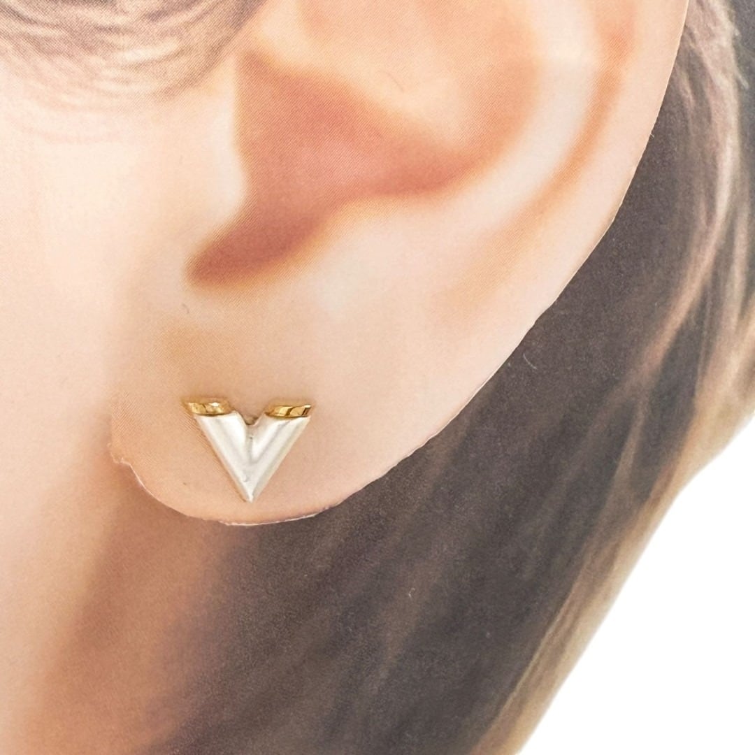 ルイヴィトン エセンシャルVパールフェクション ピアス
