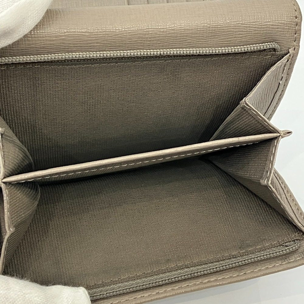 フルラ レザー三つ折りコンパクトウォレット