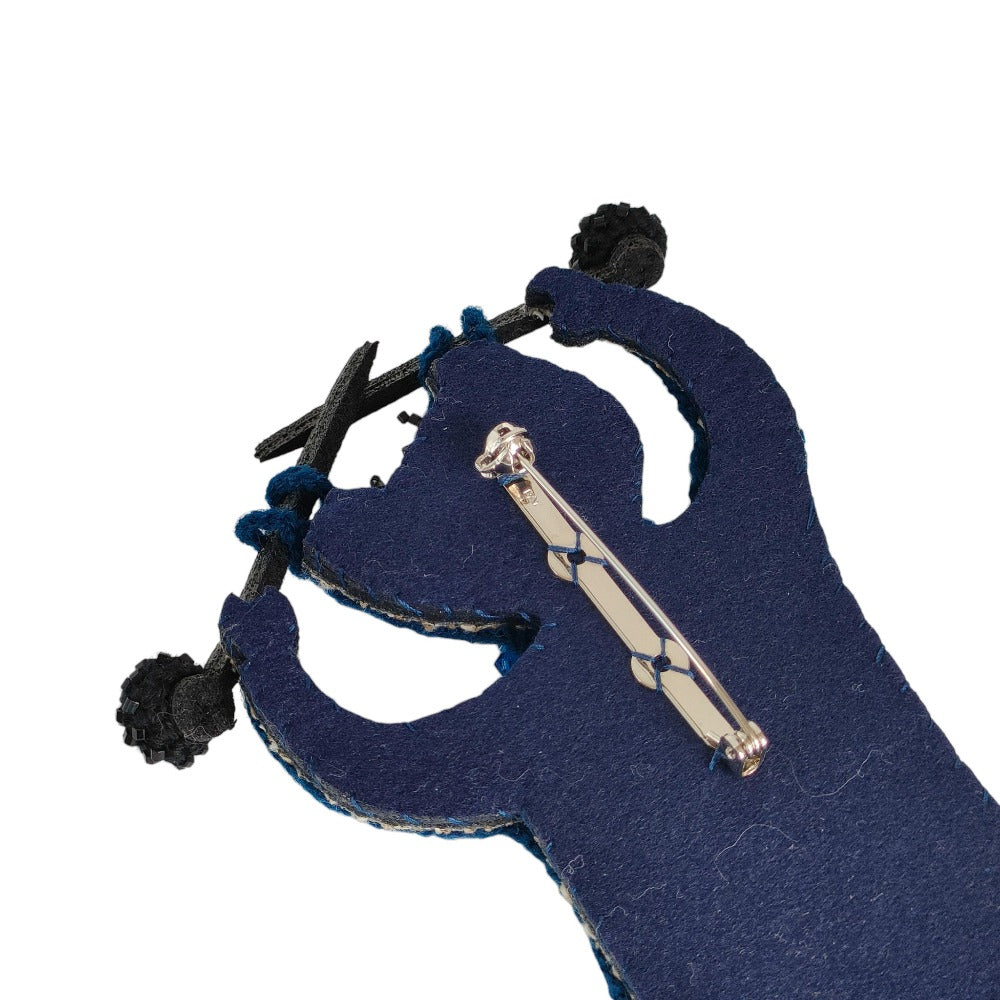 オレボレブラ 刺繍ピンブローチ
