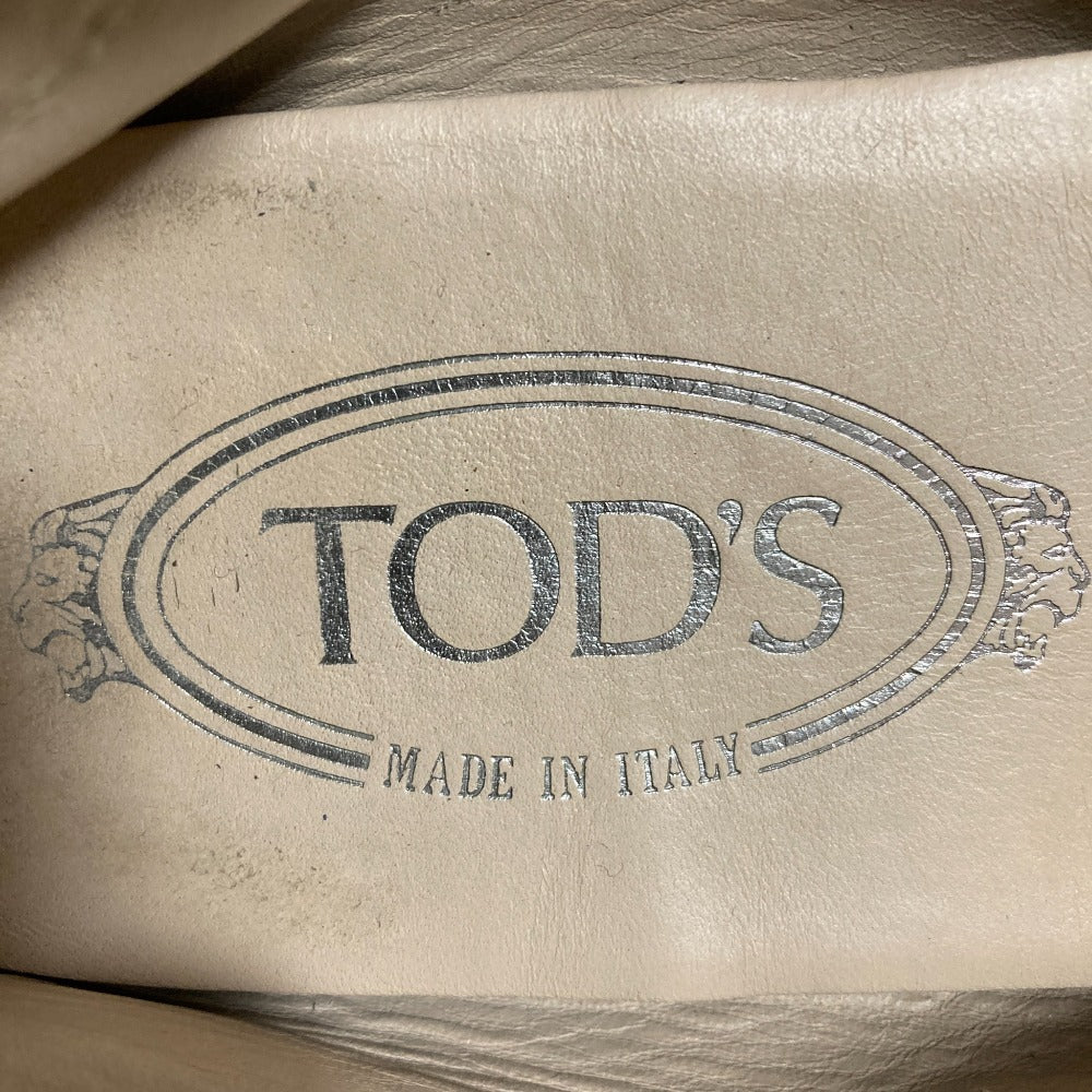 トッズ ドライビングシューズ ローファー