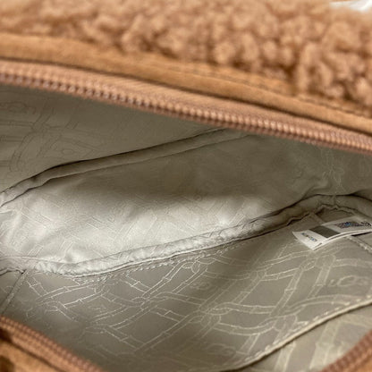 アグ JANEY II SHERPA フェイクムートンショルダーバッグ