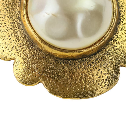 シャネル フェイクパールイヤリング