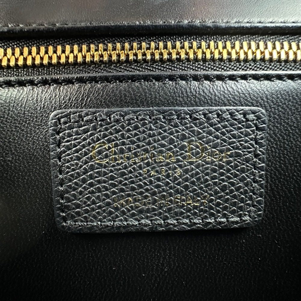 クリスチャンディオール 30 MONTAIGNE レザーショルダーバッグ