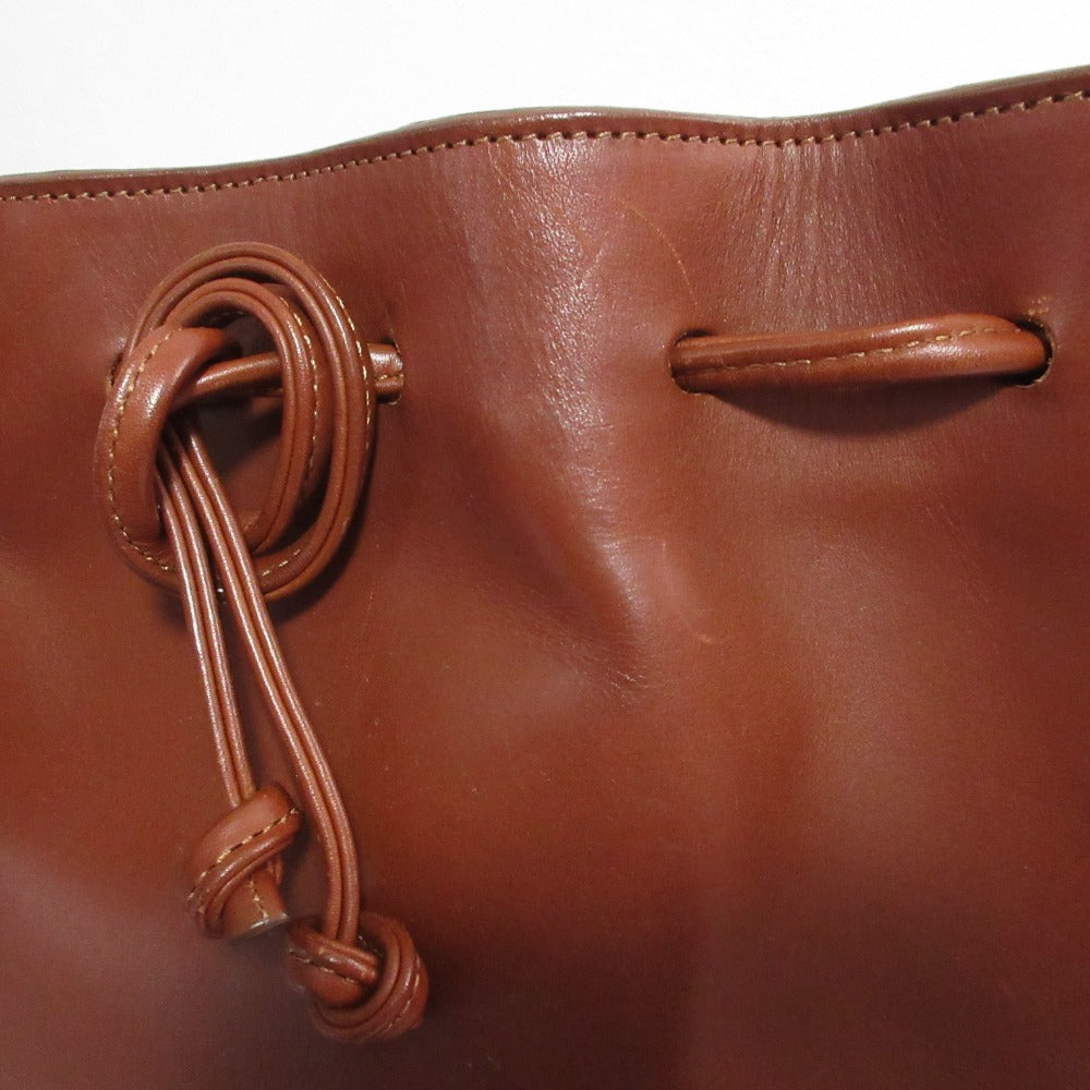 セザンヌ FARROW レザーショルダーバッグ
