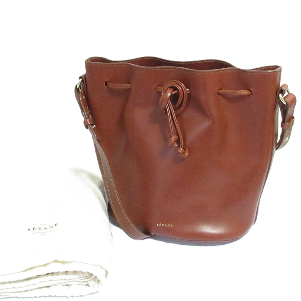 セザンヌ FARROW レザーショルダーバッグ