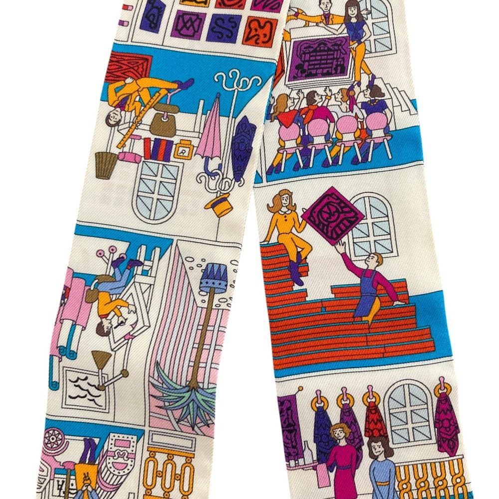 エルメス La Maison Des Carres シルクツイリースカーフ