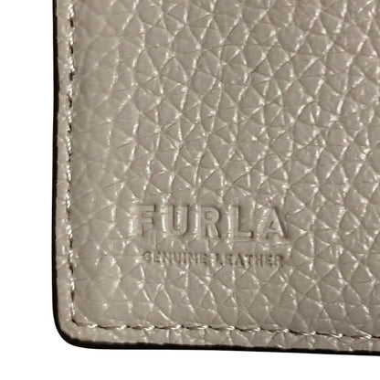 フルラ レザー二つ折り財布