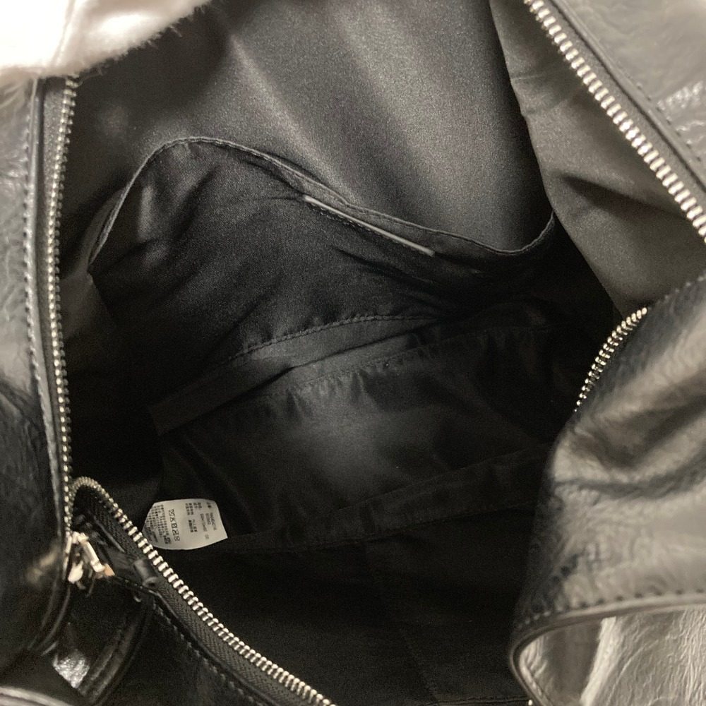 ハレ BIG-ZIP-BAG フェイクレザーショルダーバッグ