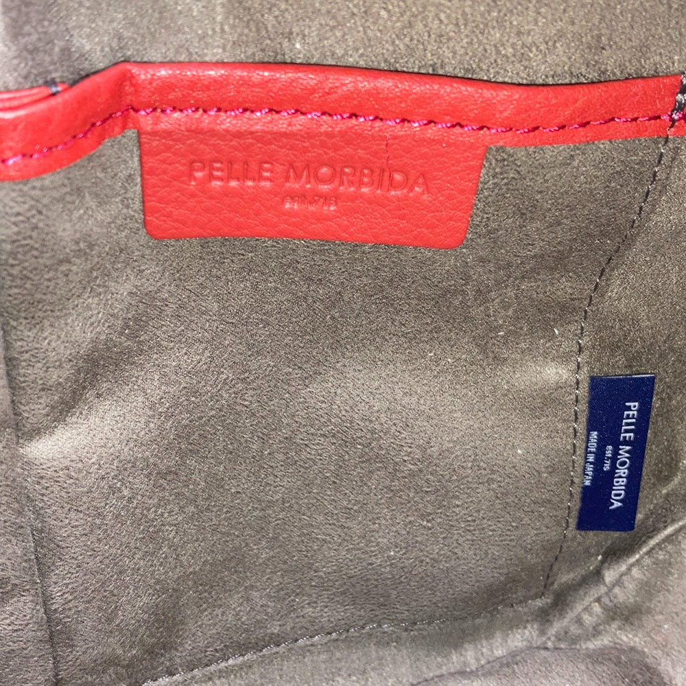 ペッレモルビダ メイデンヴォヤージュ ショルダーバッグ