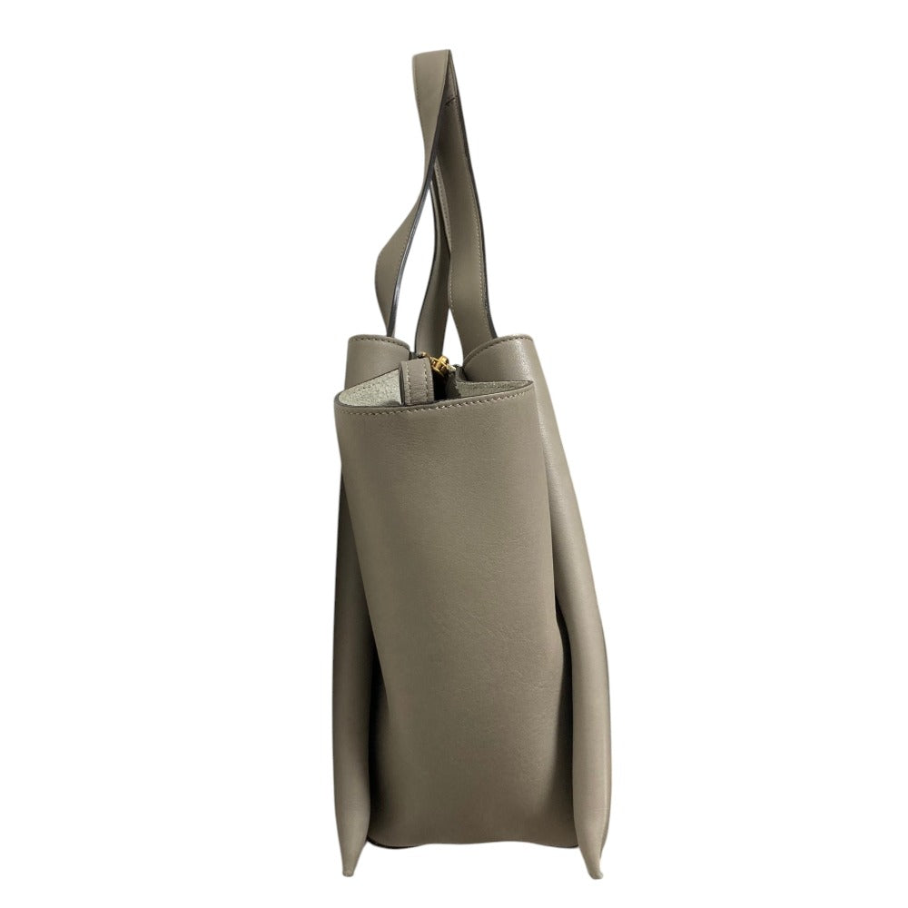 セリーヌ Tri-Fold レザートートバッグ