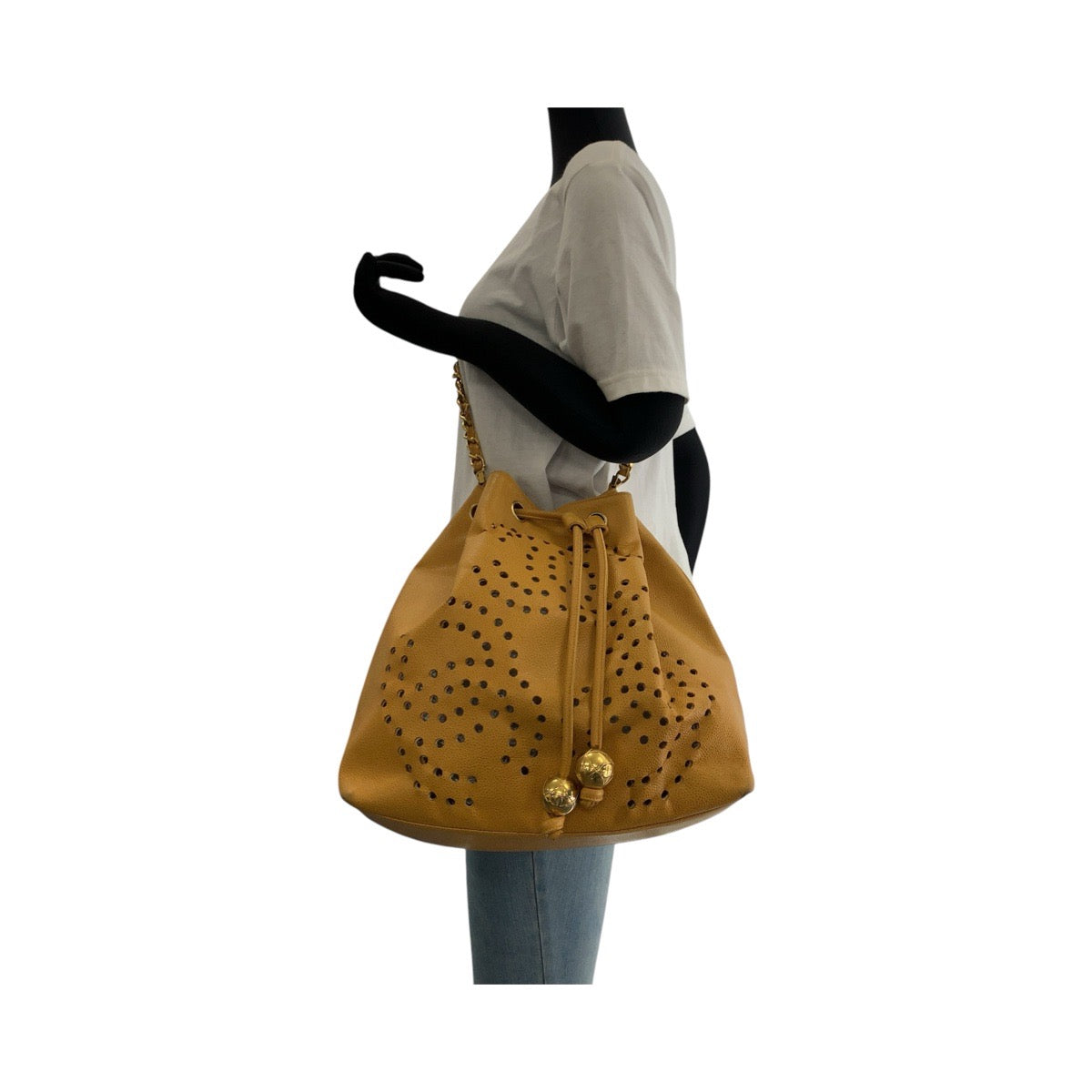 シャネル キャビアスキン 巾着ショルダーバッグ