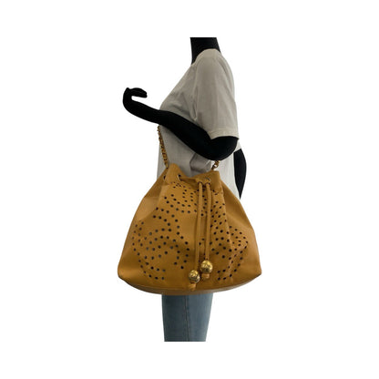 シャネル キャビアスキン 巾着ショルダーバッグ