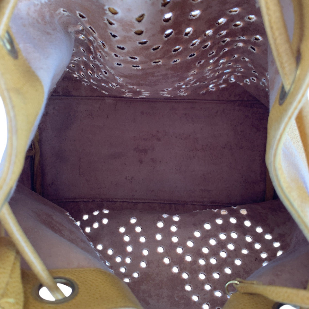 シャネル キャビアスキン 巾着ショルダーバッグ