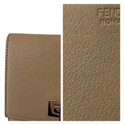 フェンディ ピーカブー セレリア レザー財布