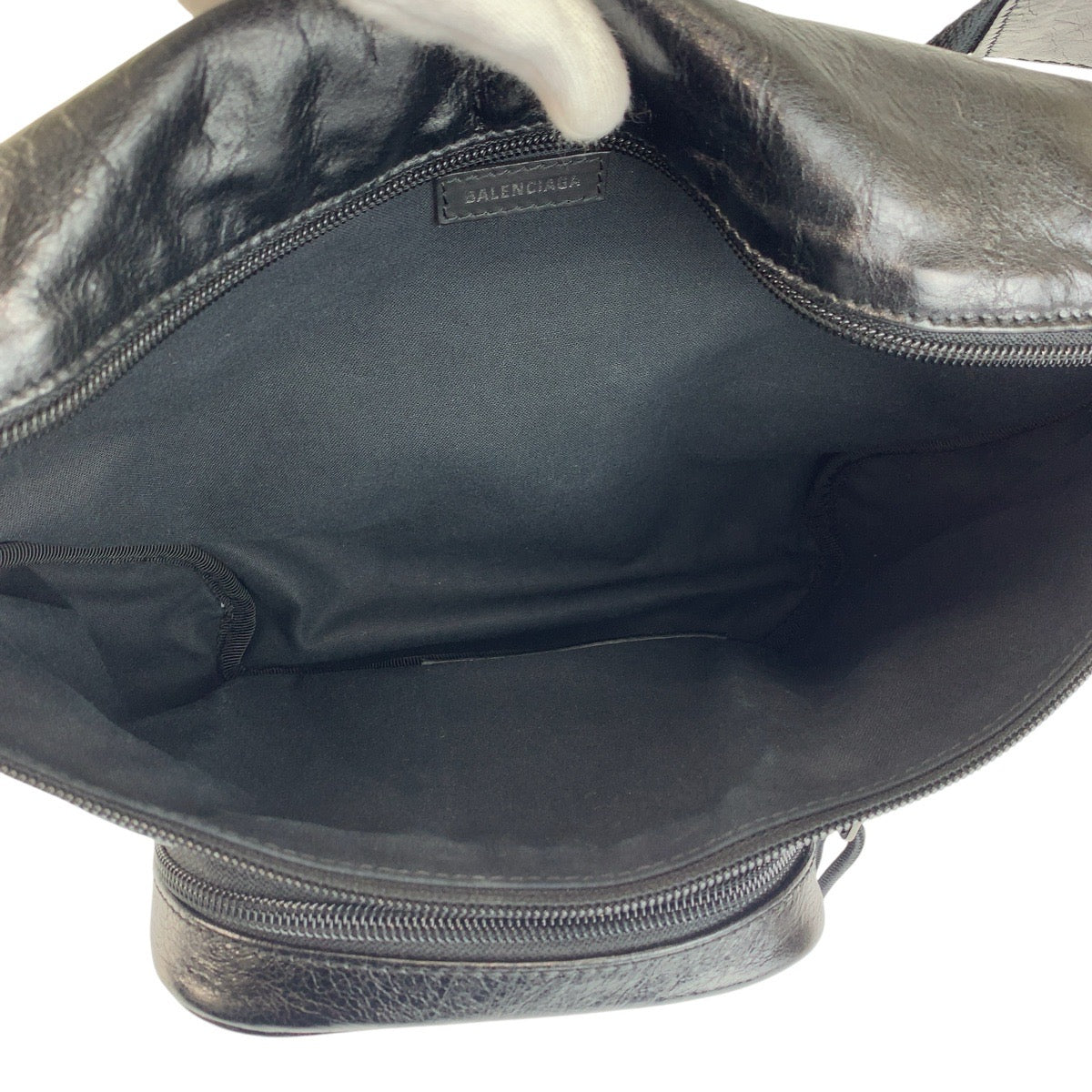 バレンシアガ エクスプローラー レザーウエストバッグ