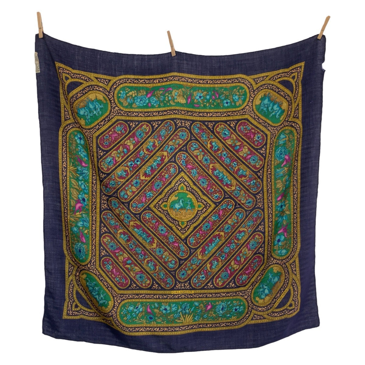 エルメス QALAMDAN シルクスカーフ