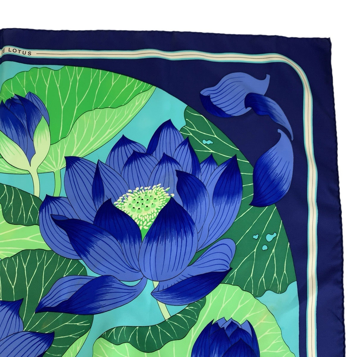 エルメス FLEURS DE LOTUS シルクスカーフ