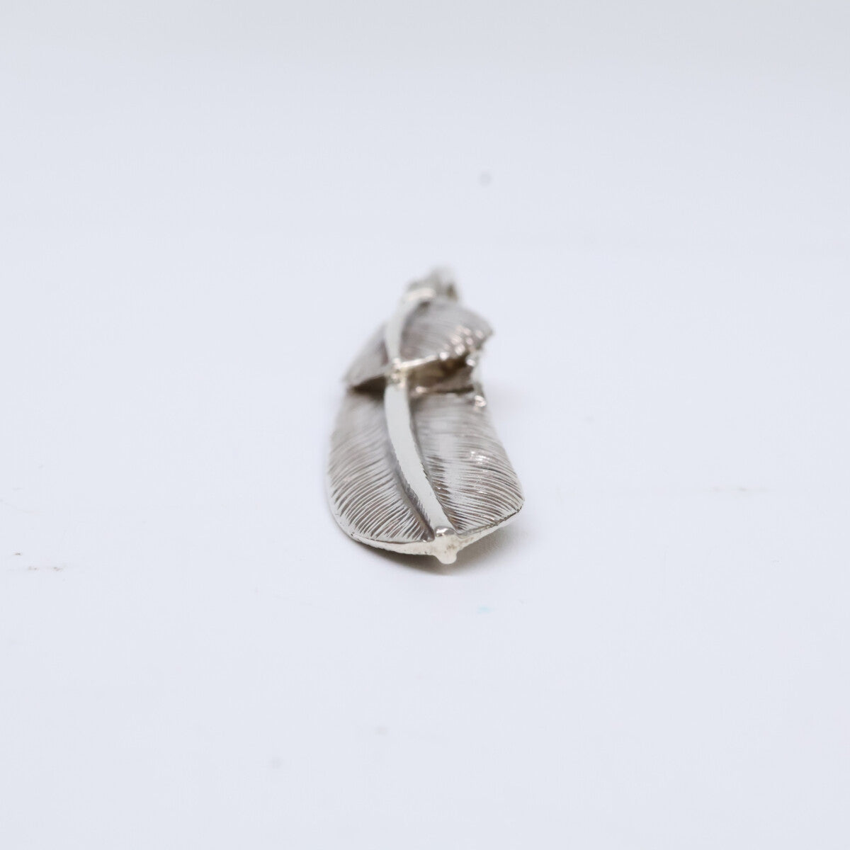 ファーストアローズ シルバー フェザーペンダント