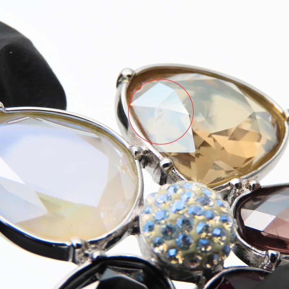 スワロフスキー フラワーモチーフ クリスタル ペンダント