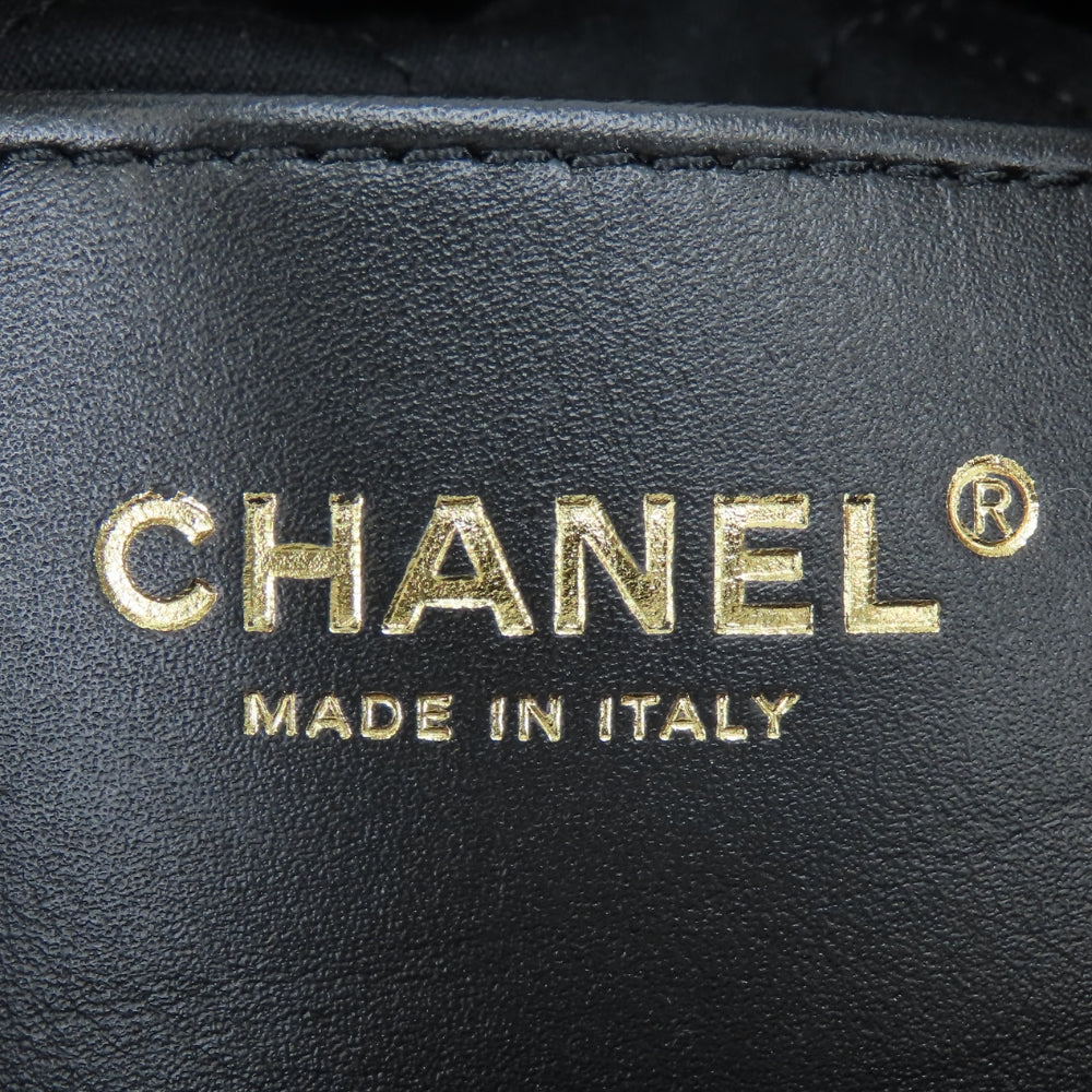 シャネル シャネル22 ミニ シャイニーカーフスキン ショルダーバッグ
