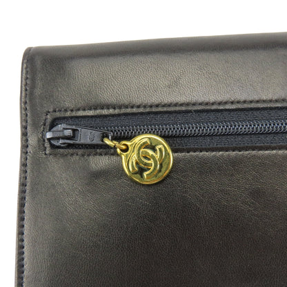 シャネル ラムスキン二つ折り財布