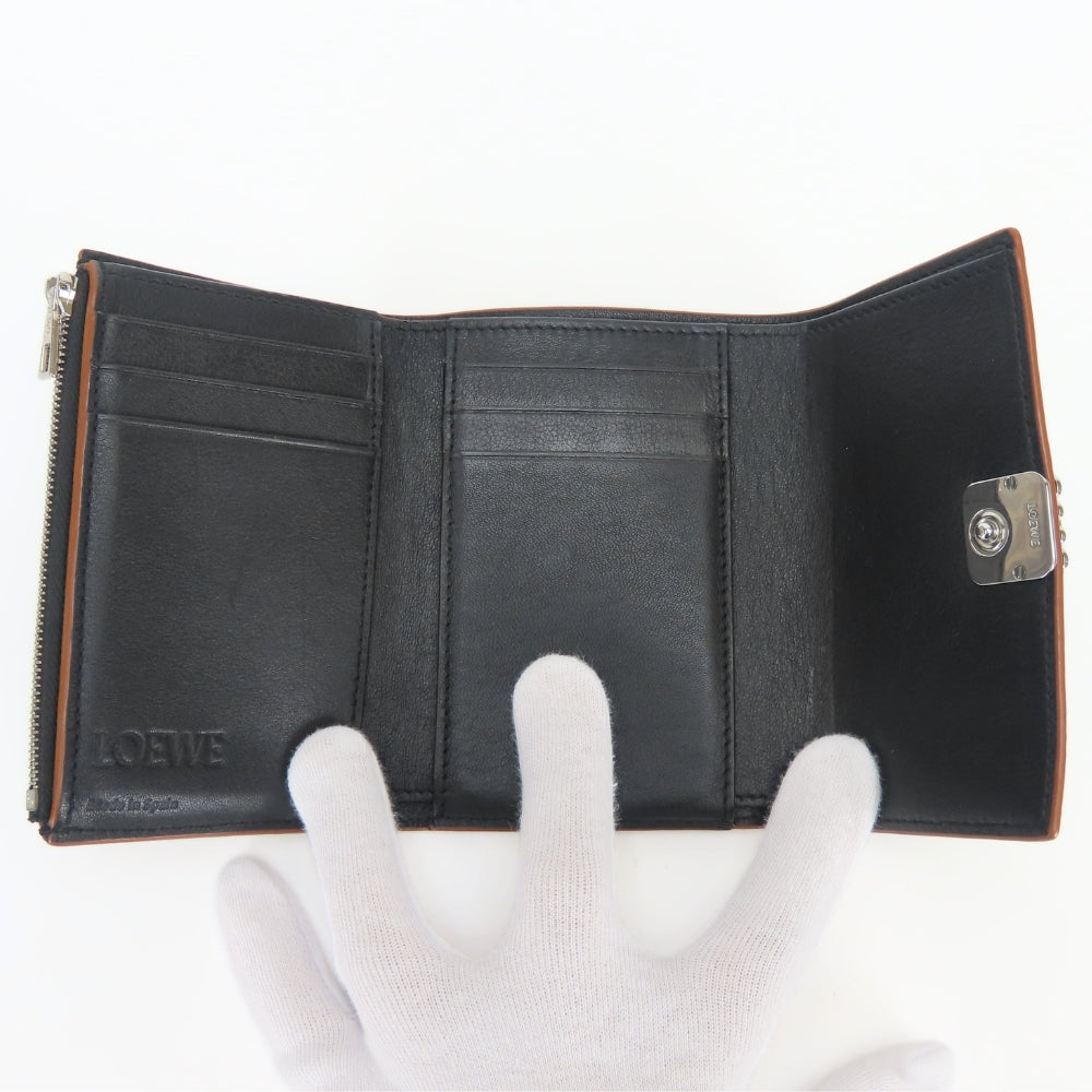 ロエベ レザー三つ折り財布