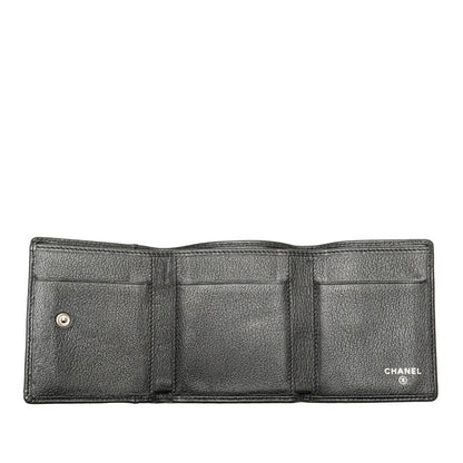 シャネル カメリア ココマーク ラムスキン三つ折り財布