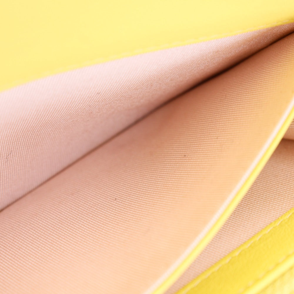 シャネル Vステッチ ラムスキン 長財布