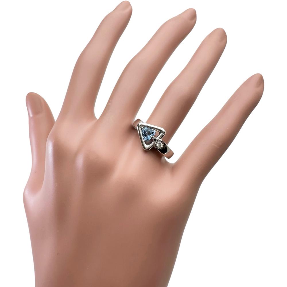 DESIGNER JEWELRY Pt900アクアマリンダイヤモンドリング