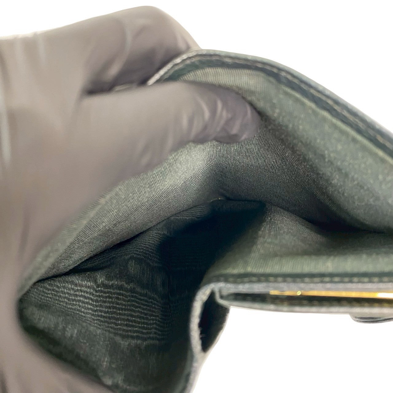 シャネル ココマーク キャビアスキン 長財布