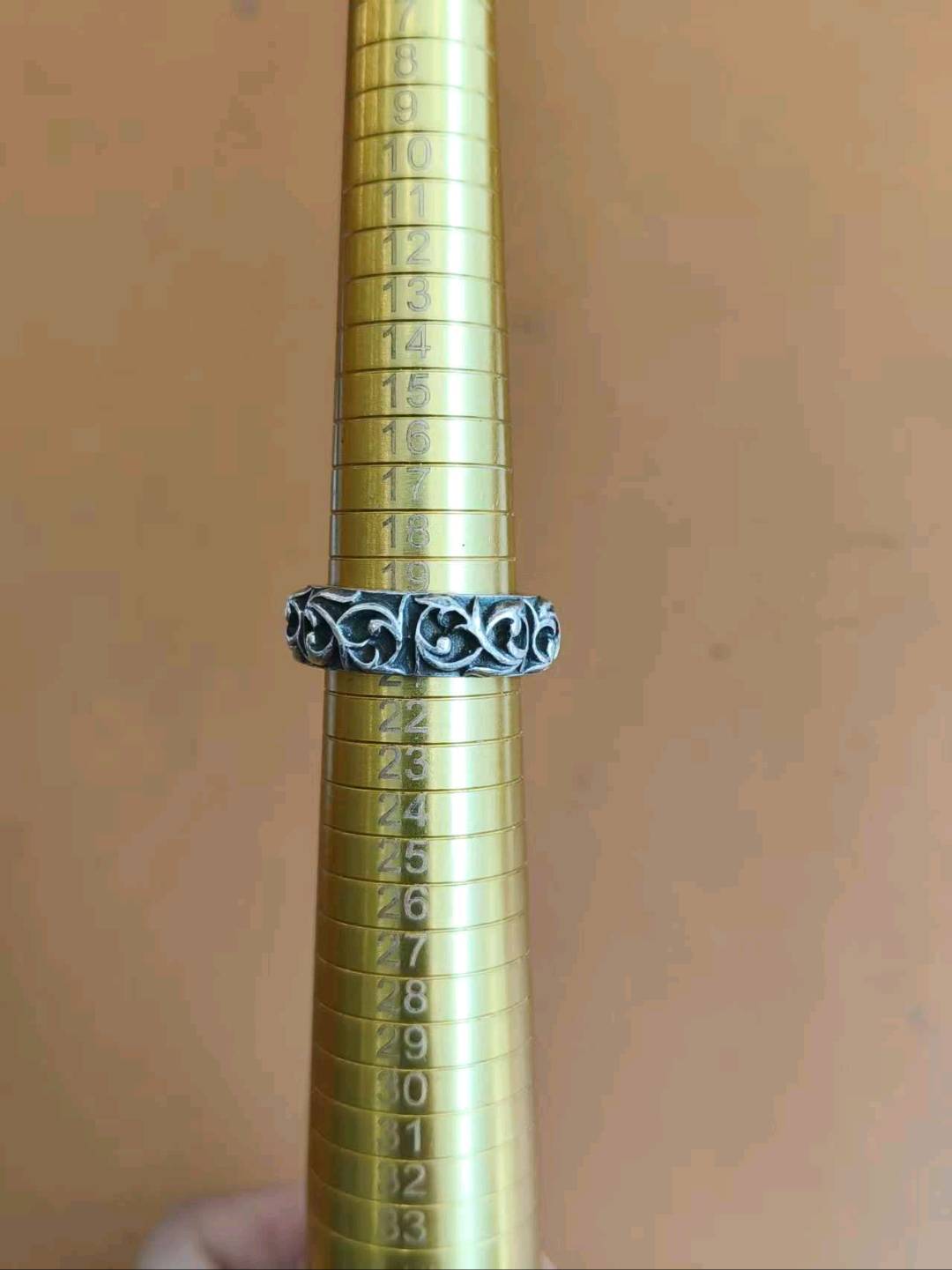 クロム ハーツ ヴァイン シルバー リング