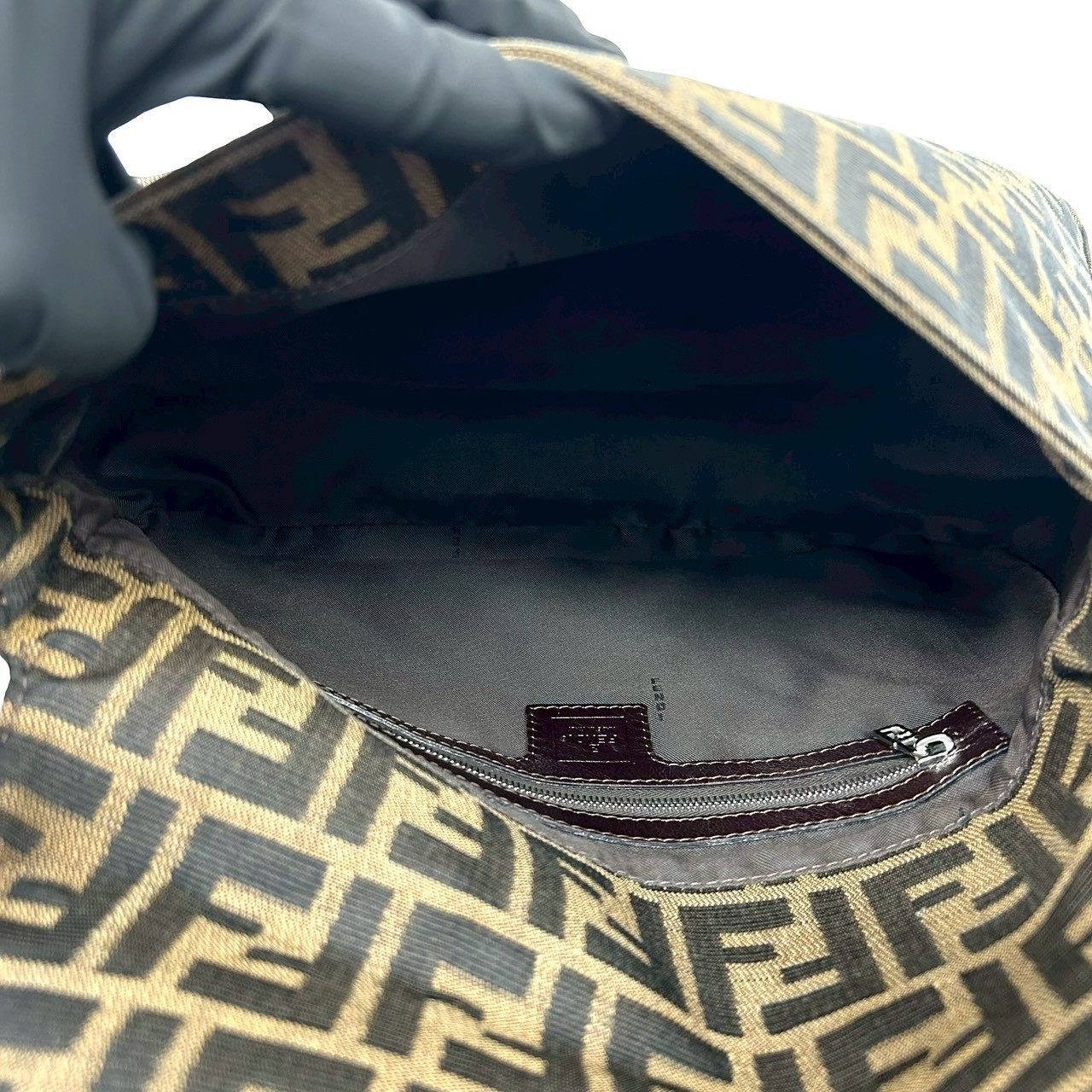 フェンディ マンマバゲット キャンバス レザー ショルダーバッグ