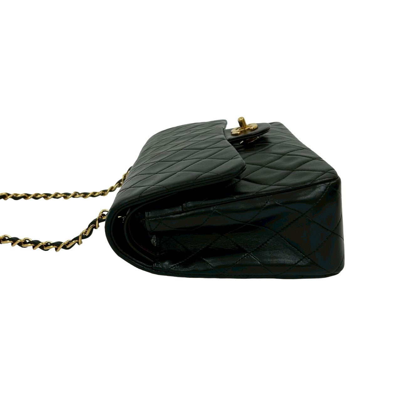 シャネル マトラッセ ラムスキン ショルダーバッグ