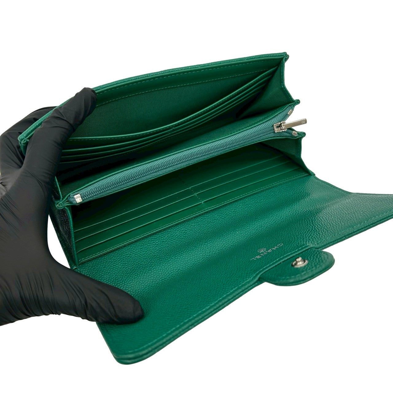 シャネル マトラッセ キャビア レザー ウォレット