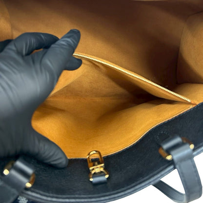 ルイ・ヴィトン オンザゴー モノグラム バッグ