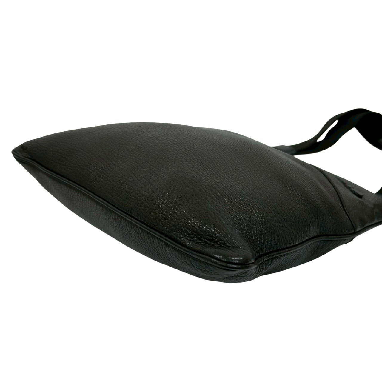 プラダ レザー ショルダーバッグ