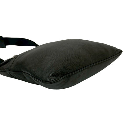 プラダ レザー ショルダーバッグ