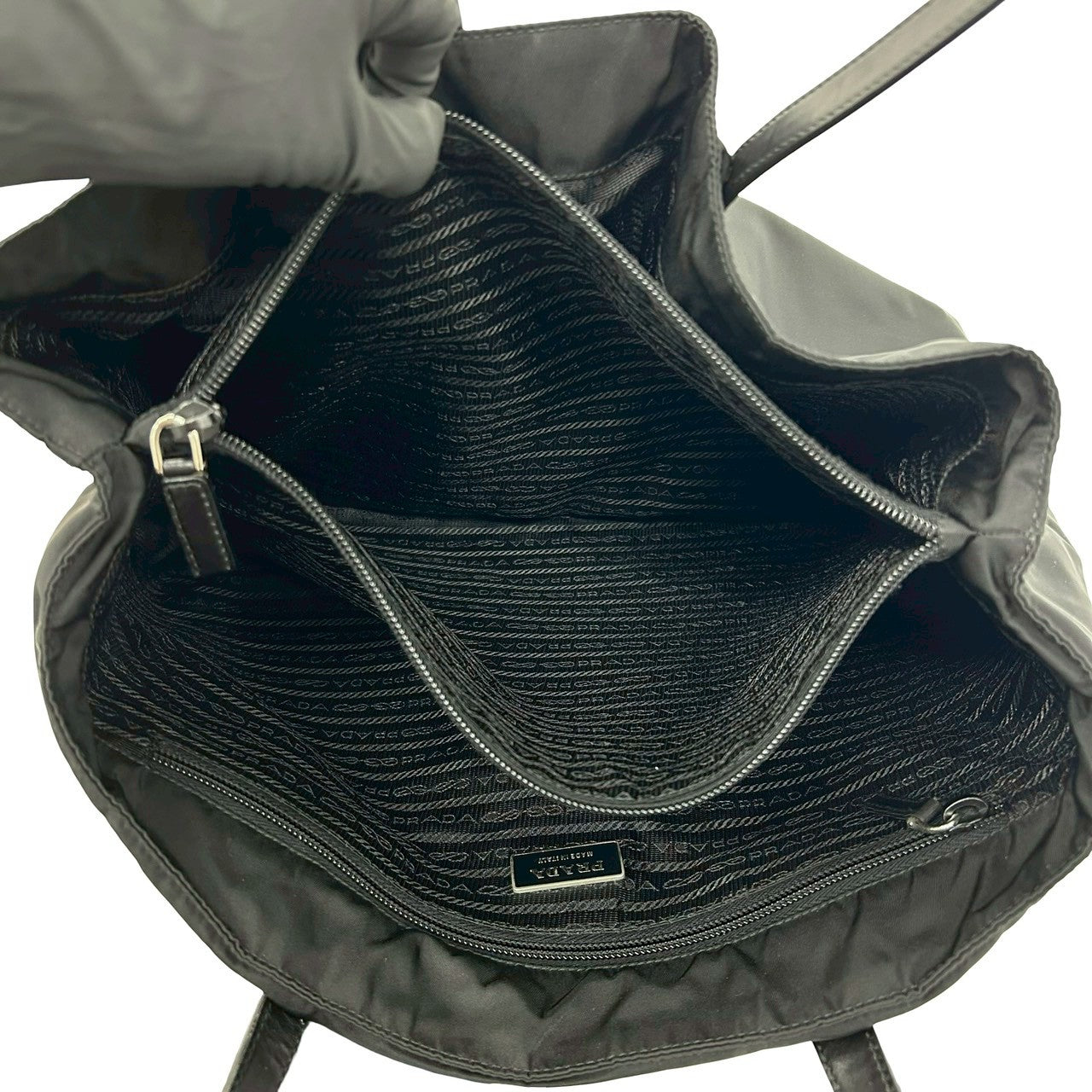 プラダ テスート ナイロン レザートートバッグ